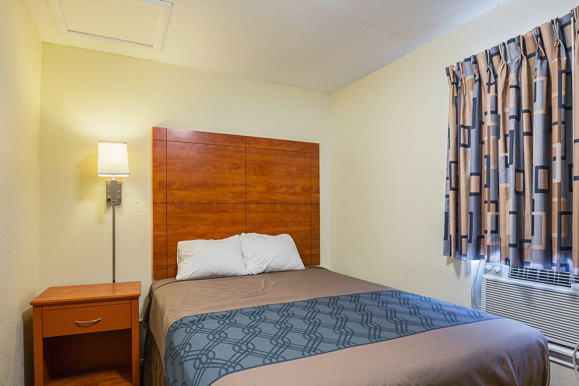 Econo Lodge Huntsville- University Area Δωμάτιο φωτογραφία